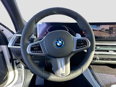 2026 BMW X5 — photo 8 view