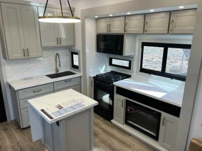 2026 Brinkley RV MODEL G — photo 9 view