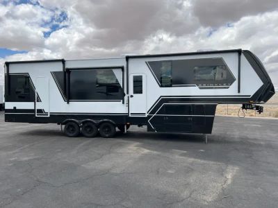 2026 Brinkley RV MODEL G — photo 34 view