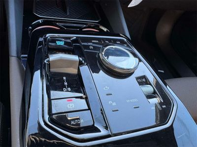2024 BMW i5 - Photo 14