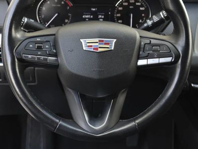 2023 Cadillac XT4 — photo 7 view