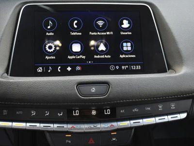 2023 Cadillac XT4 — photo 16 view
