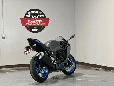 2026 Kawasaki Ninja ZX-6R - Photo 3