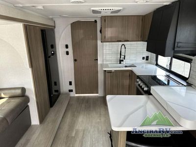 2025 Forest River RV Wildwood X-Lite - Photo 8