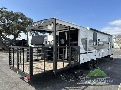 2025 Forest River RV Wildwood X-Lite - Photo 3