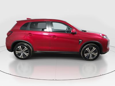 2024 Mitsubishi Outlander Sport — photo 8 view