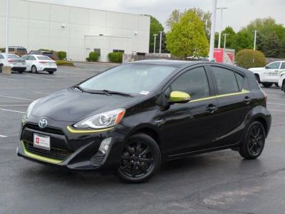2016 Toyota Prius c - Photo 2