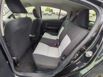 2016 Toyota Prius c - Photo 13