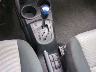 2016 Toyota Prius c - Photo 12