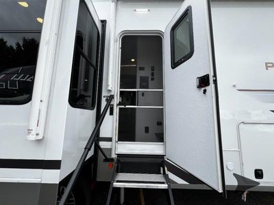 2026 Alliance RV Paradigm - Photo 11