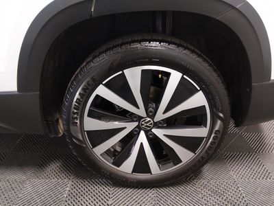 2024 Volkswagen Taos - Photo 10