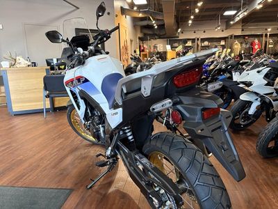 2025 Honda Transalp - Photo 12