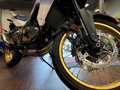 2025 Honda Transalp - Photo 4