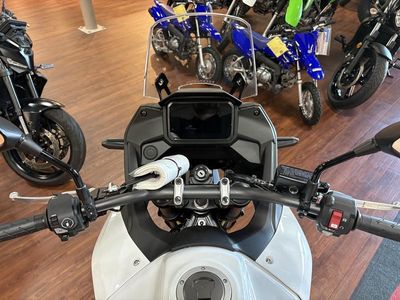 2025 Honda Transalp - Photo 19