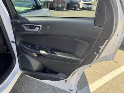 2016 Ford Edge - Photo 16