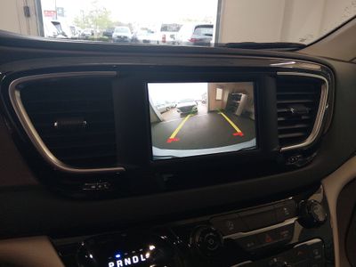 2023 Chrysler Voyager - Photo 16