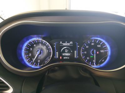 2023 Chrysler Voyager - Photo 14