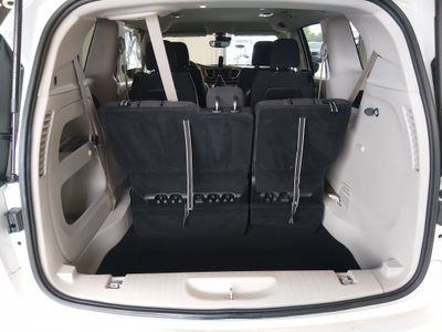 2023 Chrysler Voyager - Photo 11