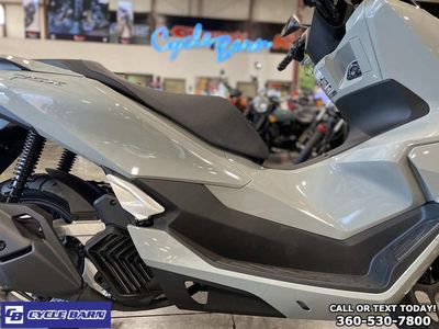 2025 Honda PCX - Photo 11