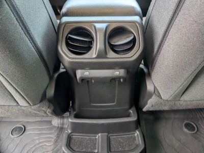 2024 Jeep Wrangler — photo 27 view