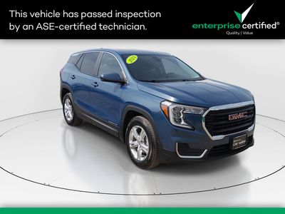2024 GMC Terrain FWD 4dr SLE — front three-quarter view