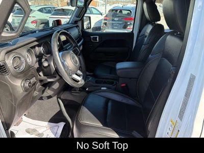 2020 Jeep Wrangler Unlimited Sahara - Photo 14