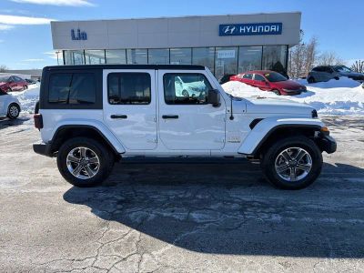 2020 Jeep Wrangler Unlimited Sahara - Photo 3