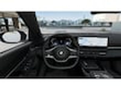 2026 BMW 5 Series 530i xDrive - Photo 31