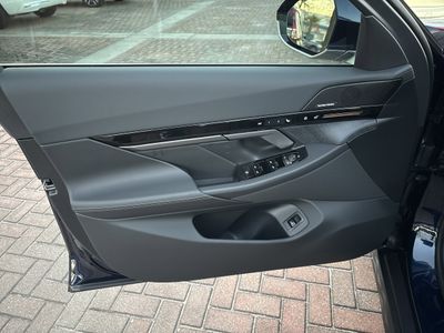 2026 BMW 5 Series 530i xDrive - Photo 11