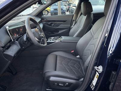 2026 BMW 5 Series 530i xDrive - Photo 12