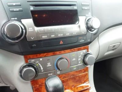 2012 Toyota Highlander — photo 19 view