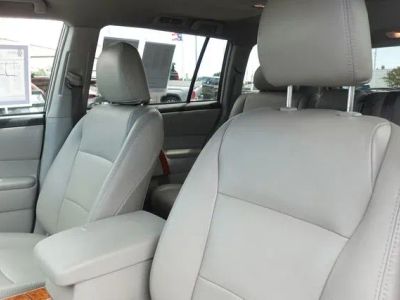 2012 Toyota Highlander — photo 23 view