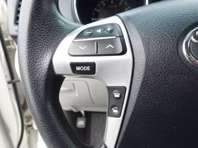 2012 Toyota Highlander — photo 15 view
