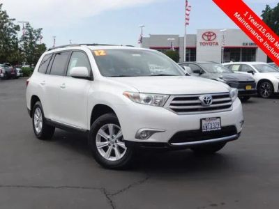 2012 Toyota Highlander — side profile view