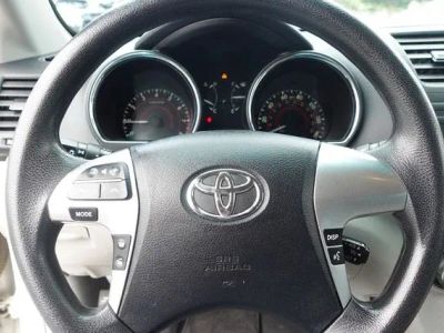 2012 Toyota Highlander — photo 14 view