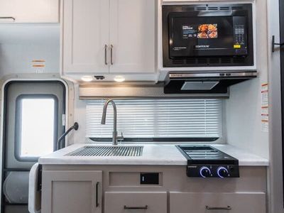 2026 Thor Motor Coach Chateau - Photo 13