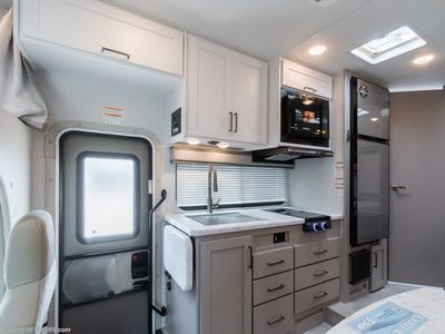 2026 Thor Motor Coach Chateau - Photo 12