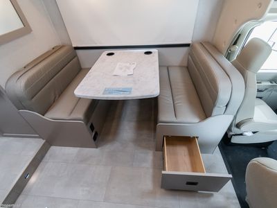 2026 Thor Motor Coach Chateau - Photo 10