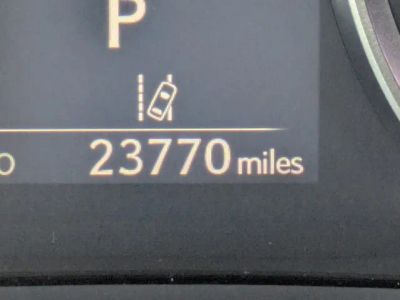 2024 Lexus IS — photo 27 view