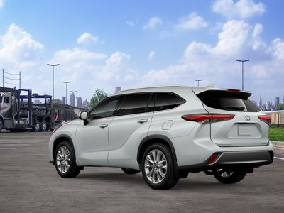 2026 Toyota Highlander Hybrid - Photo 8
