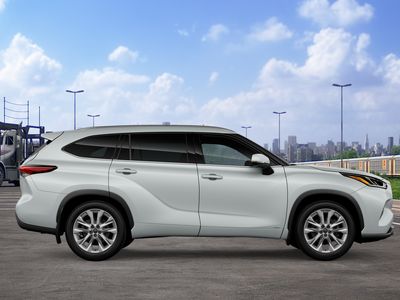 2026 Toyota Highlander Hybrid - Photo 14