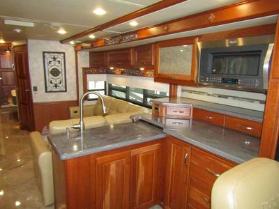 2017 Winnebago JOURNEY - Photo 6