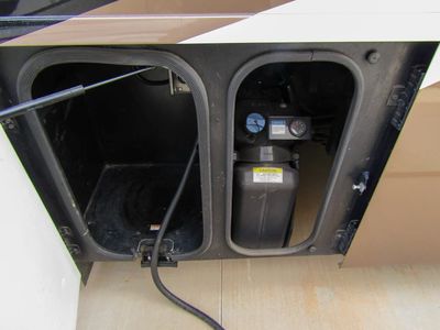 2017 Winnebago JOURNEY - Photo 37