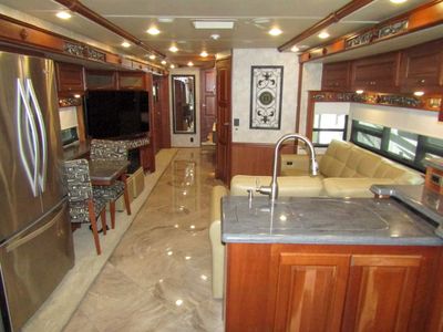 2017 Winnebago JOURNEY - Photo 5