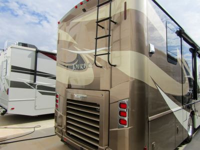 2017 Winnebago JOURNEY - Photo 39