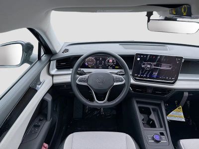 2026 Volkswagen Tiguan — photo 17 view