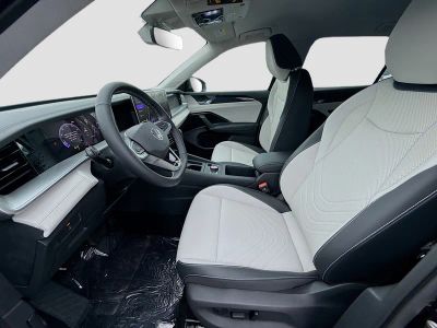 2026 Volkswagen Tiguan — photo 16 view