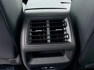 2026 Volkswagen Tiguan — photo 19 view