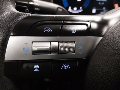 2025 Hyundai Tucson — photo 18 view