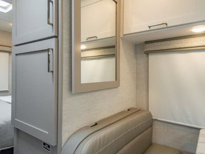 2026 Thor Motor Coach Quantum - Photo 9
